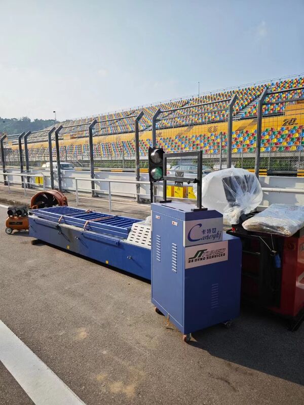 Voertuigchassisdynamometer met 4 ton belasting, maximaal absorptievermogen van 160 kW en maximale asbelasting van 3000 kg voor prestatietests in de automobielsector